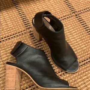 Steve Madden open toe booties